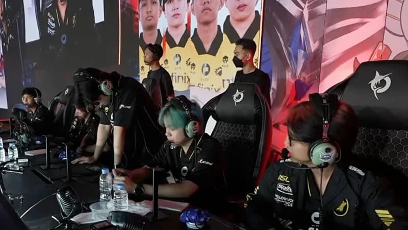Sengatan Sengit! Onic vs RRQ Hoshi dalam Battle Royale Leg 1 MPL ID S18 Hari Ini